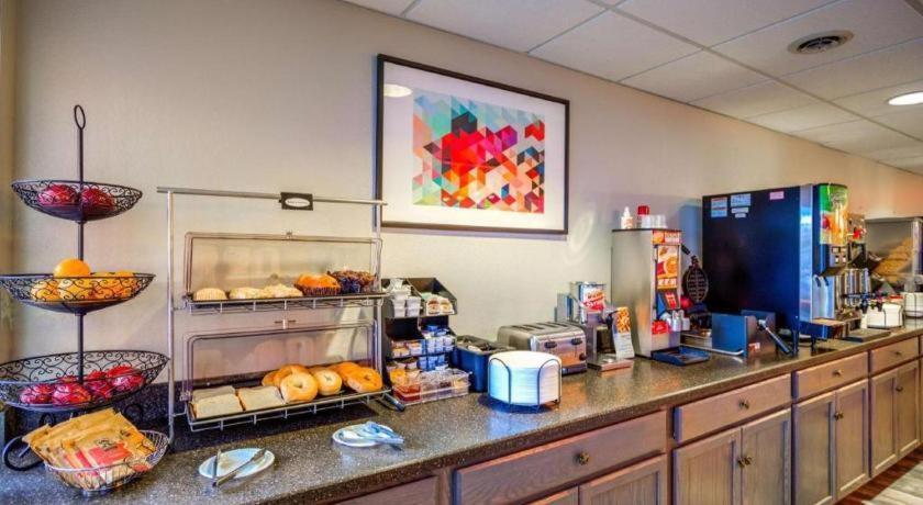 Best Western Nittany Inn Milroy Luaran gambar